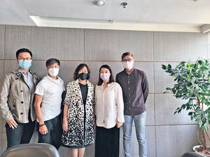 香港經濟日報：教師退休後學習生死 預演自己葬禮 推廣下半生規劃